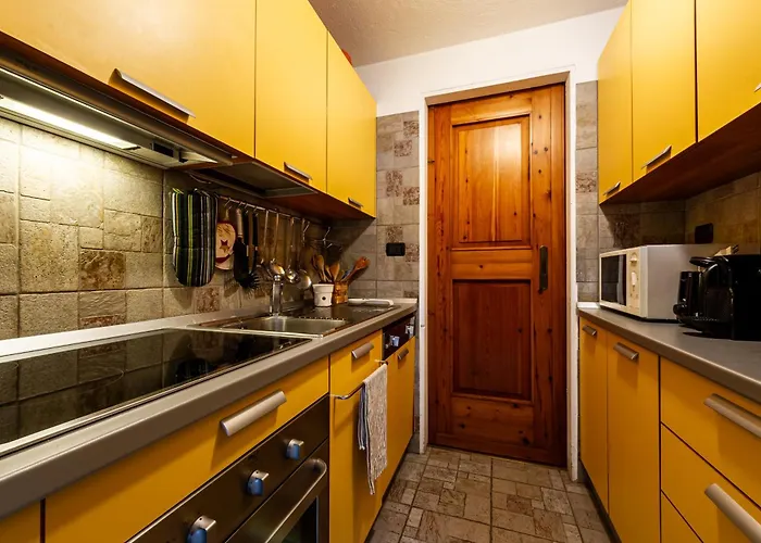 Maison Simone - Wifi, Parcheggio E Vista Montagna - Cour 0092 דירה קורמאיור